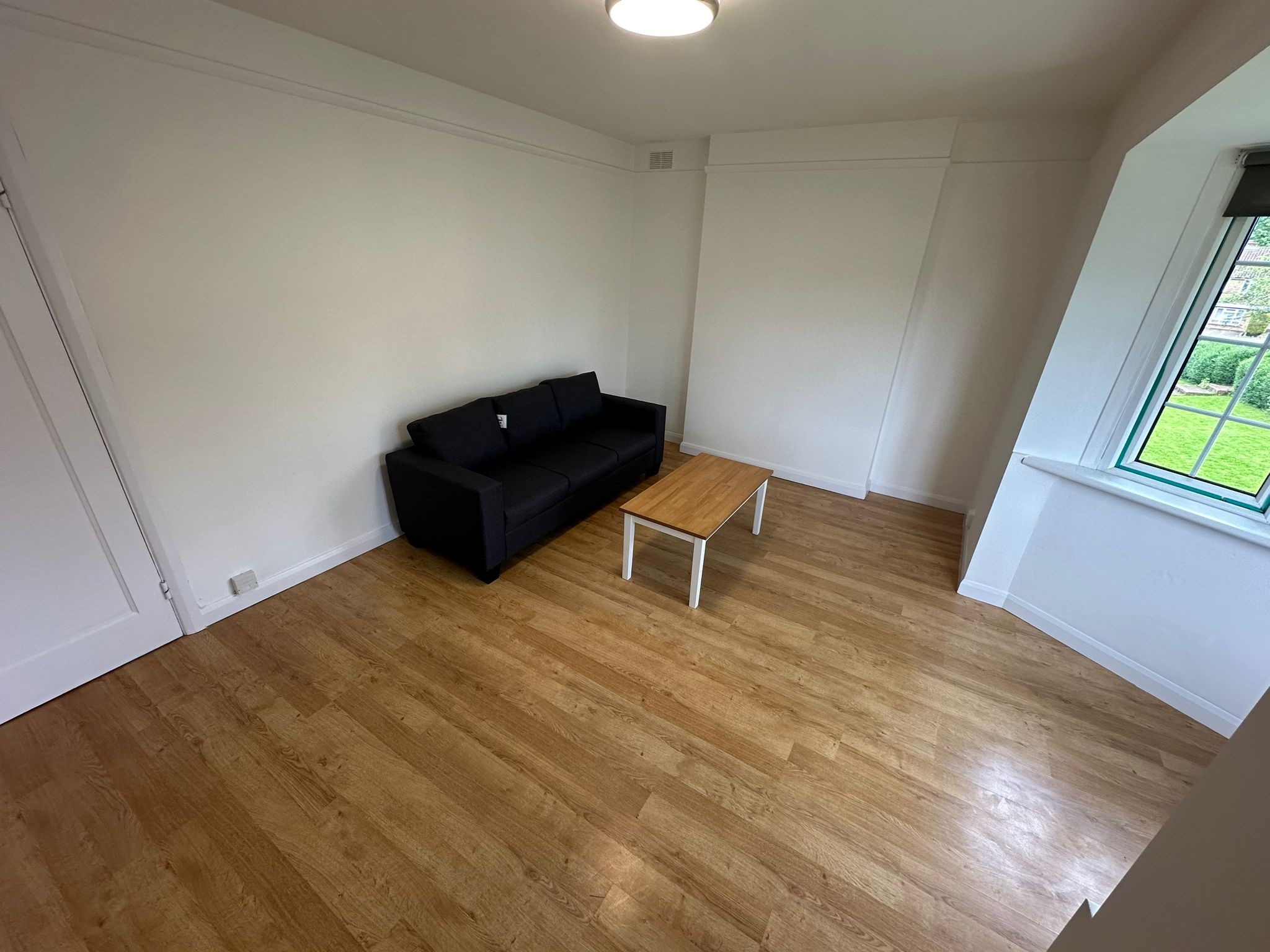 Bright 2 Double Bedroom Flat in Hendon